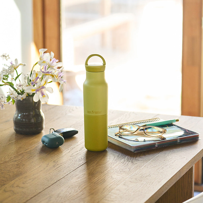 12oz-rise-classic-with-arch-loop-cap-n6 12oz_rise_classic_insulated_acacia_table_square.jpg