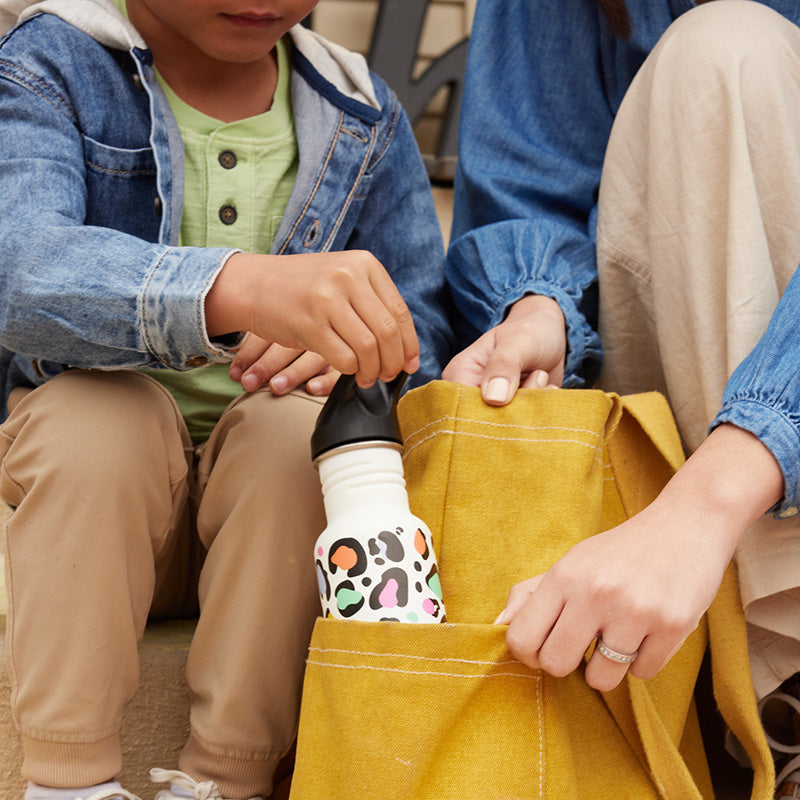 12oz-kid-s-classic-with-flip-seal-sport-cap-g4 kid_sport_flip_seal_12oz_bag_pull_square.jpg