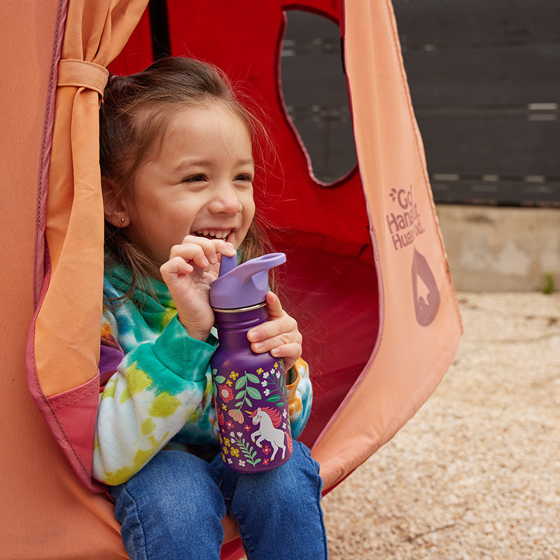 12oz-kid-s-classic-with-flip-seal-sport-cap-g4 kid_sport_flip_seal_12oz_girl_smile_hammock_square.jpg
