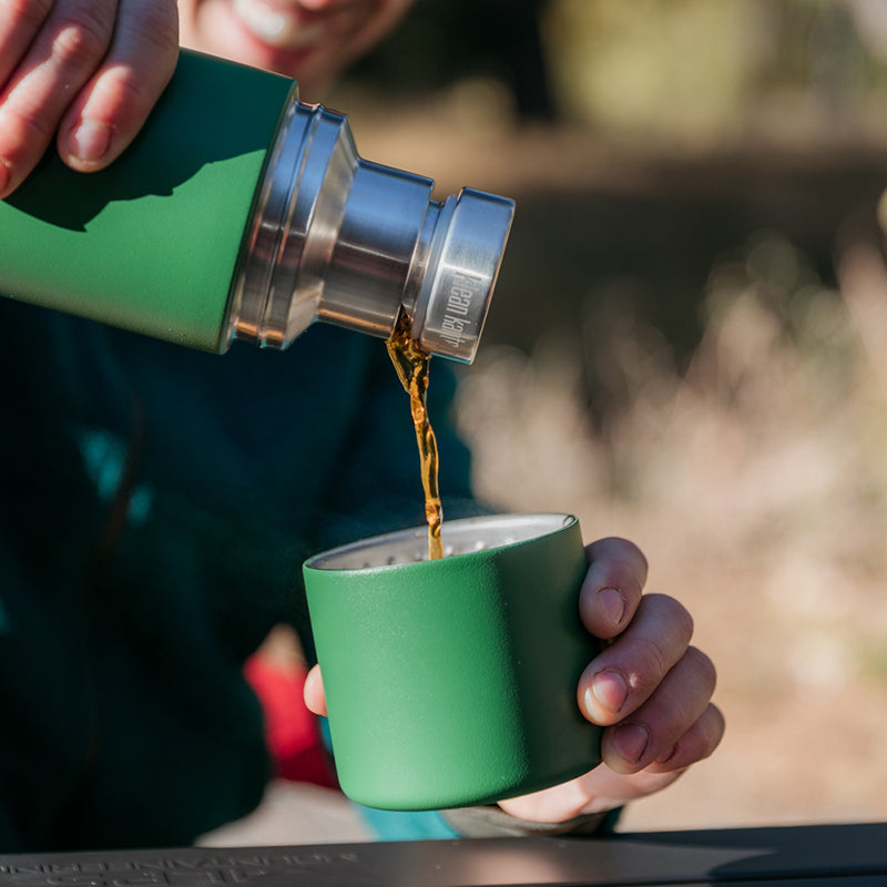 tkpro-maintenance-kit-r7 tkpro_32oz_thermos_green_pourthrough_lifestyle.jpg